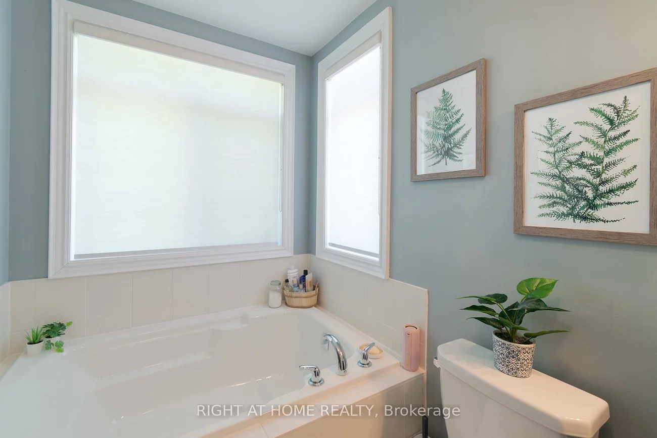 2, Queen Mary, East Woodbridge, Vaughan