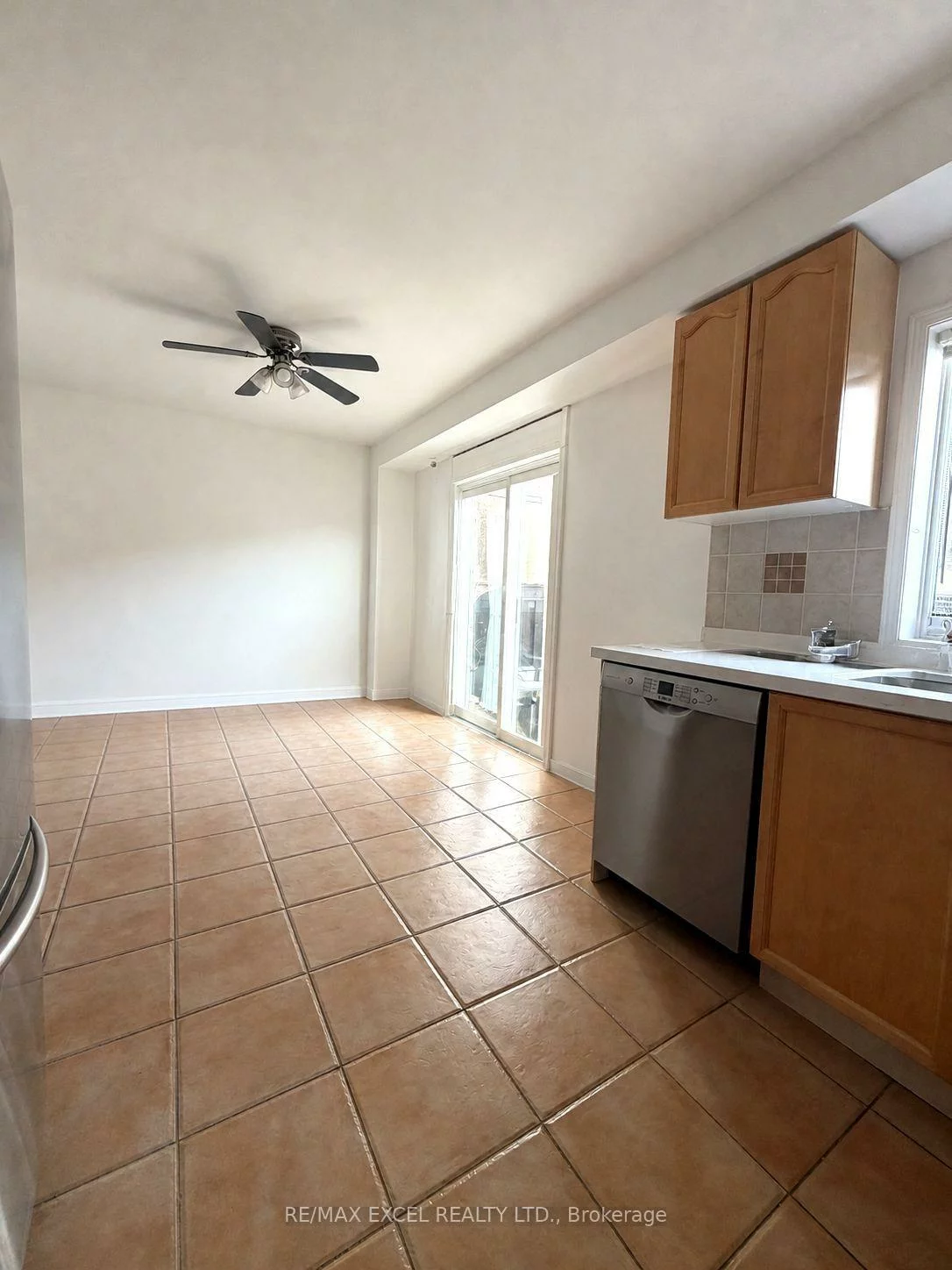 50, Casabel, Vellore Village, Vaughan