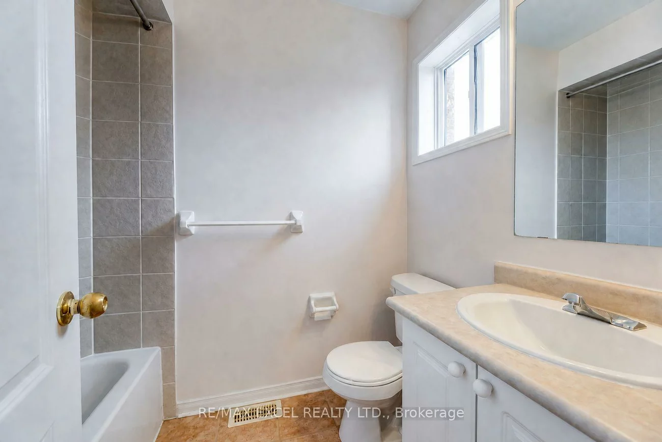 50, Casabel, Vellore Village, Vaughan