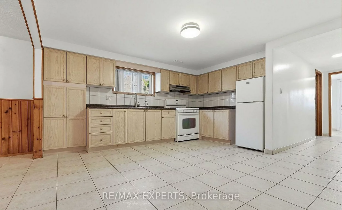 228, Andrew, West Woodbridge, Vaughan