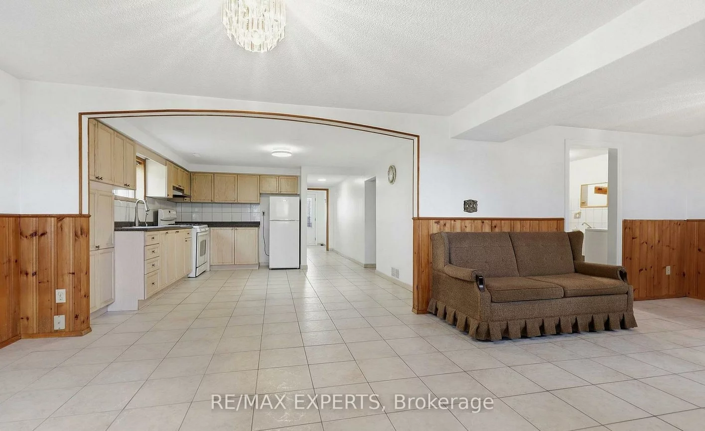 228, Andrew, West Woodbridge, Vaughan