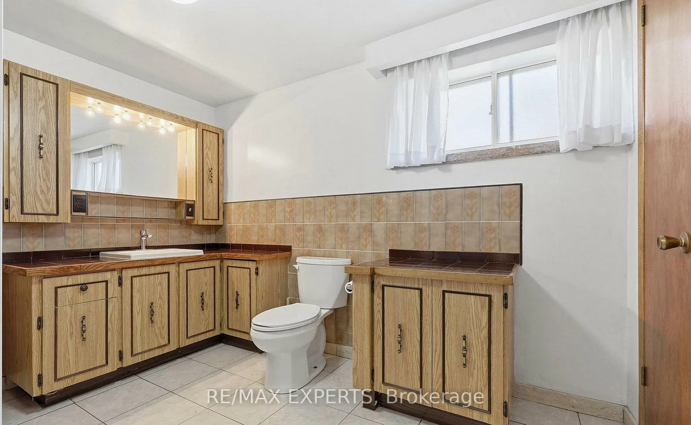 228, Andrew, West Woodbridge, Vaughan