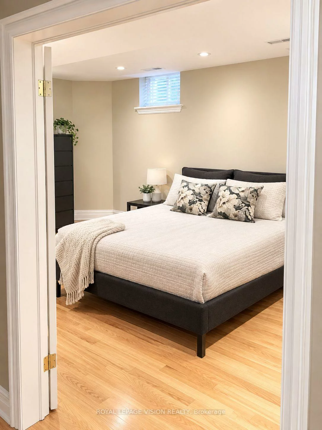 91, Magpie, Vellore Village, Vaughan