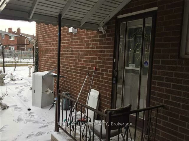 37, Cherry Hills, Glen Shields, Vaughan