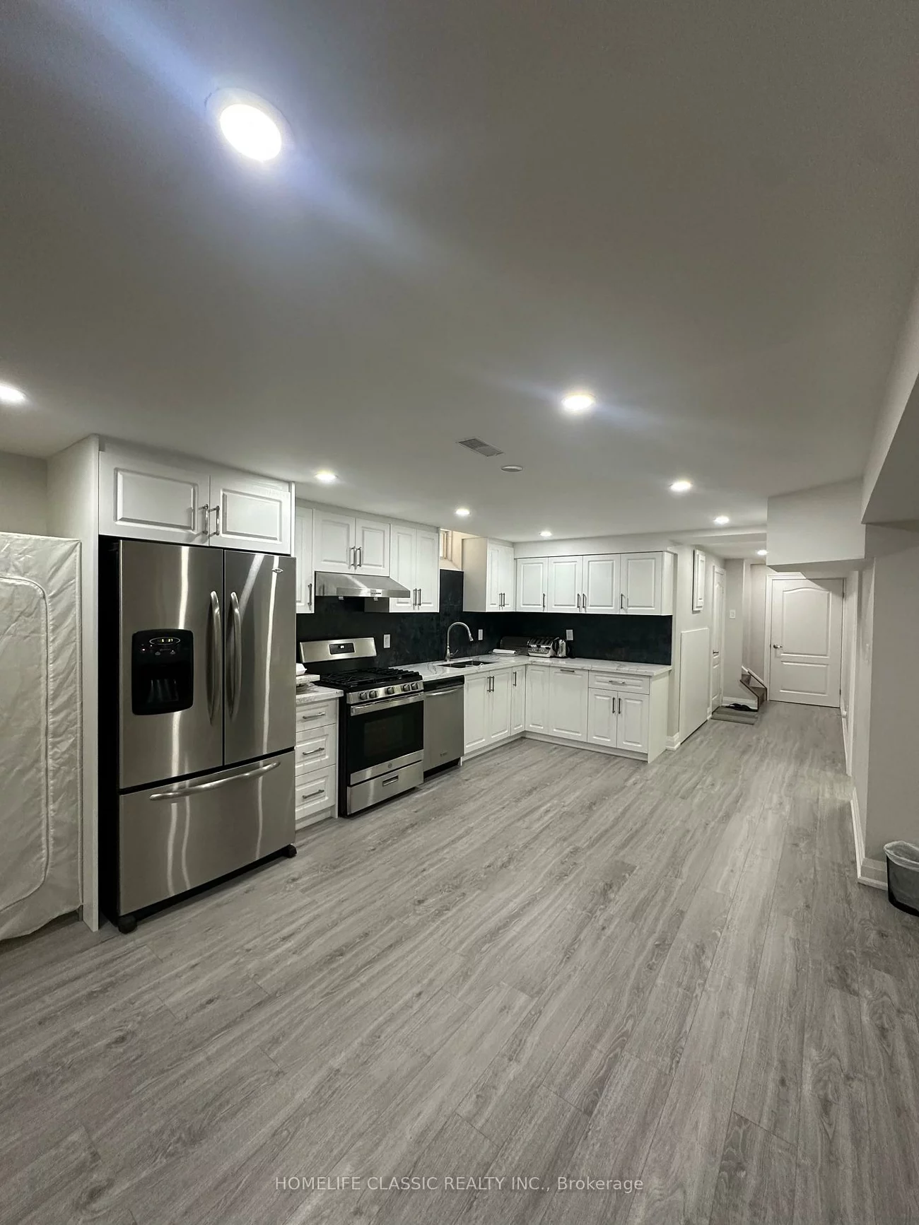 658, Grand Trunk, Patterson, Vaughan