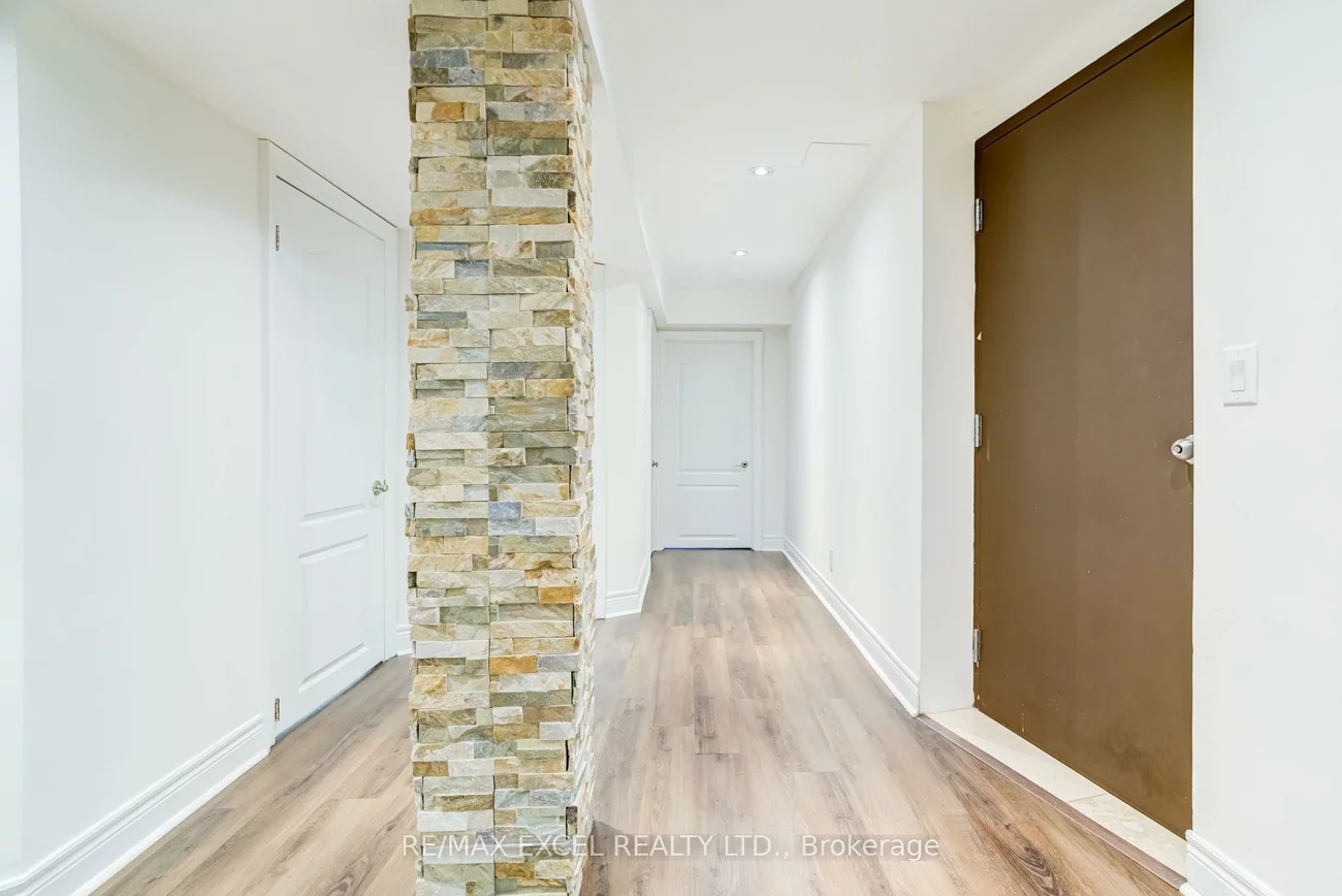 79, Ampezzo, Vellore Village, Vaughan