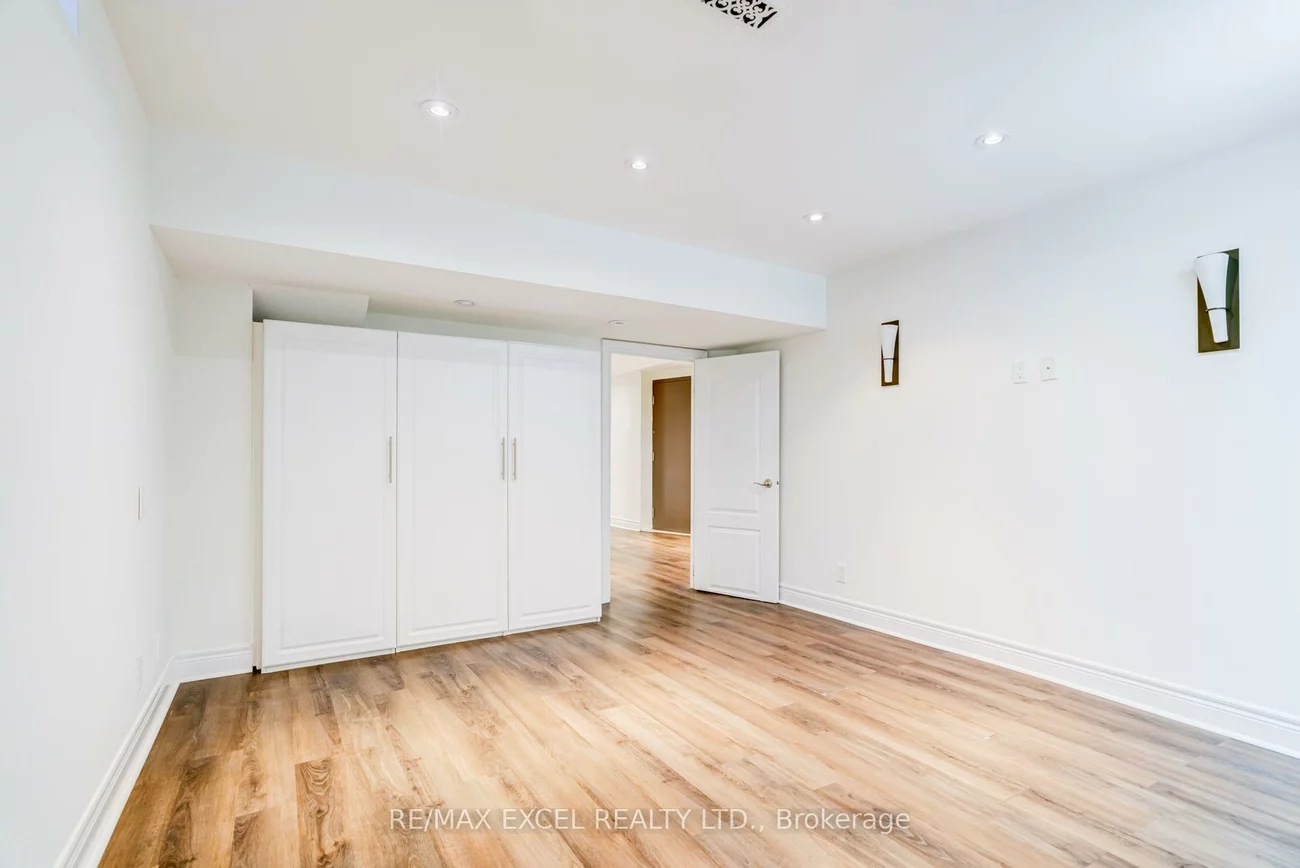 79, Ampezzo, Vellore Village, Vaughan