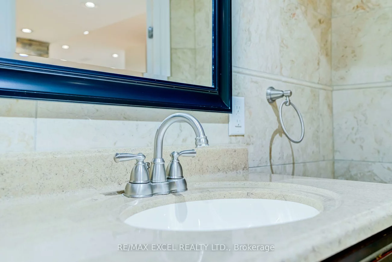 79, Ampezzo, Vellore Village, Vaughan
