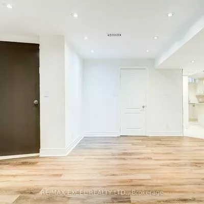 79, Ampezzo, Vellore Village, Vaughan
