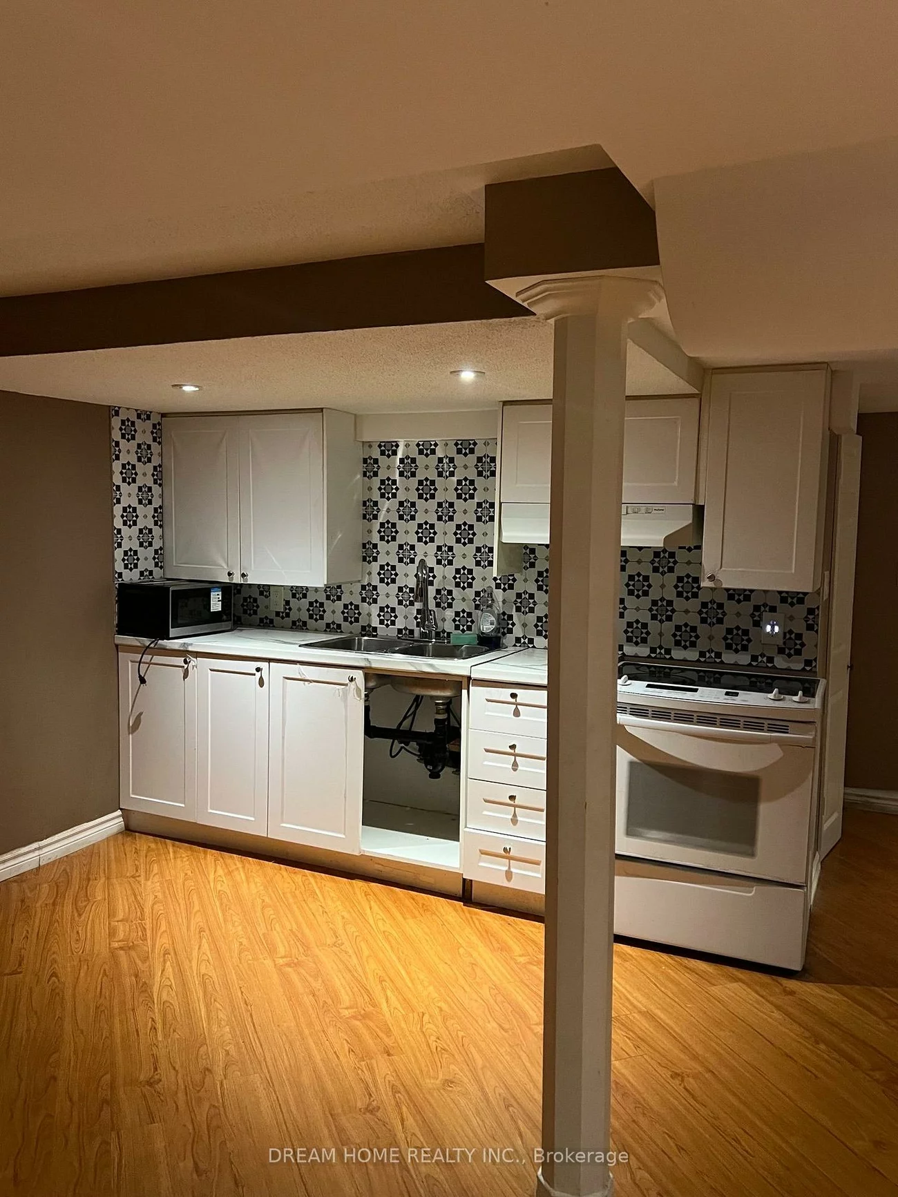 341, La Rocca, Vellore Village, Vaughan