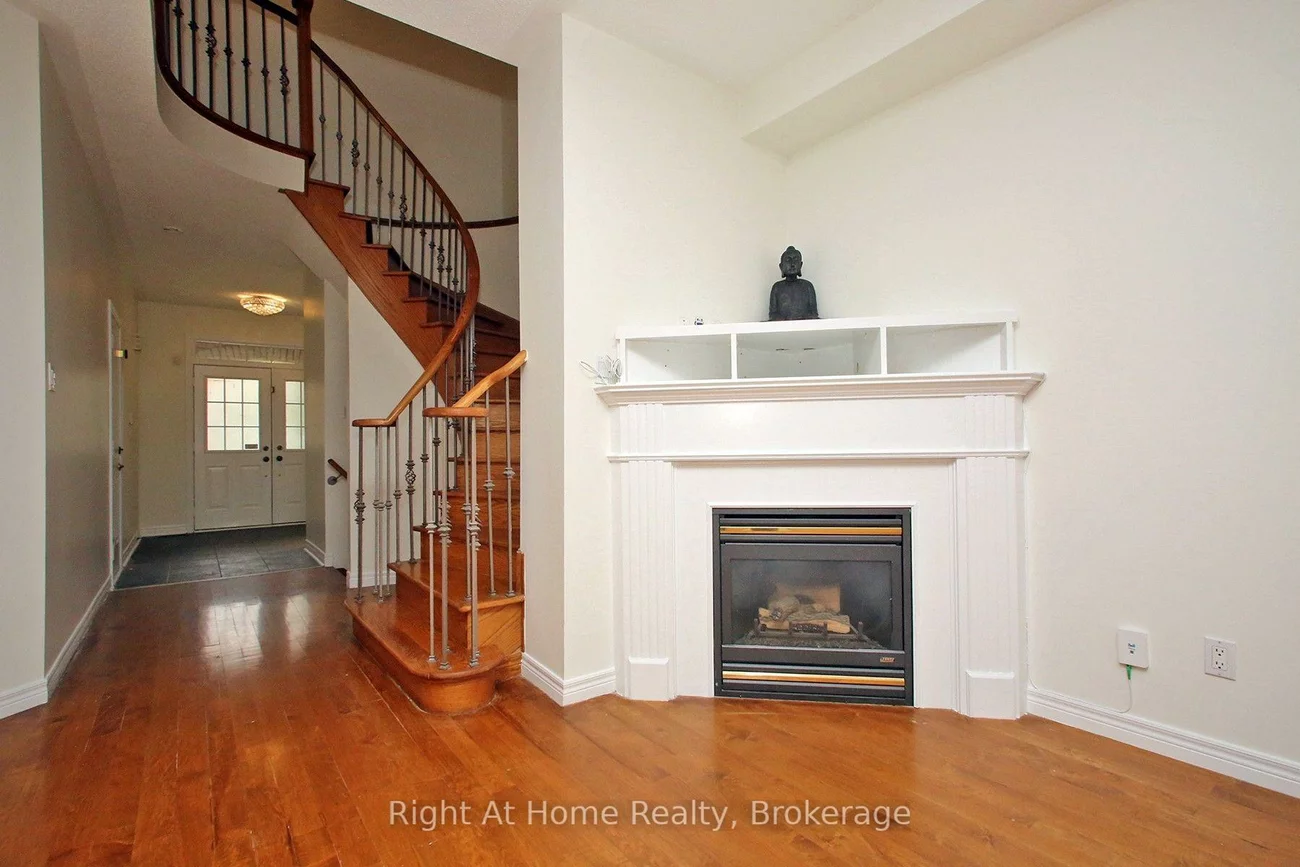 181, Fairlane, Vellore Village, Vaughan