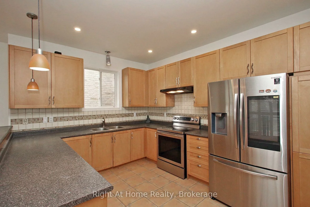 181, Fairlane, Vellore Village, Vaughan
