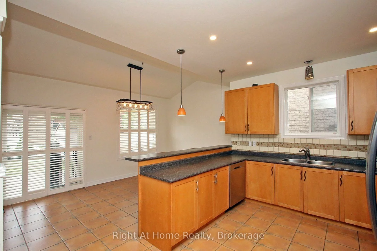 181, Fairlane, Vellore Village, Vaughan