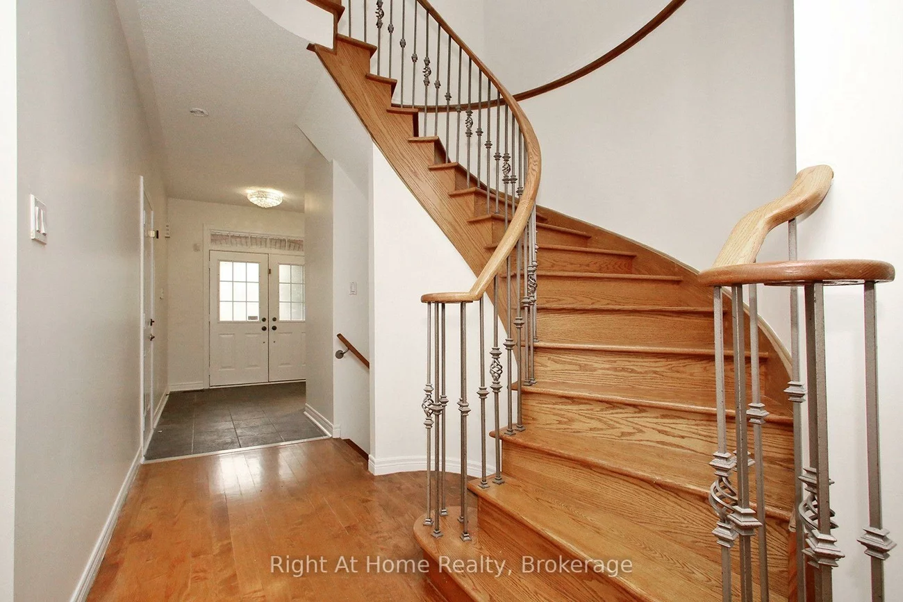 181, Fairlane, Vellore Village, Vaughan