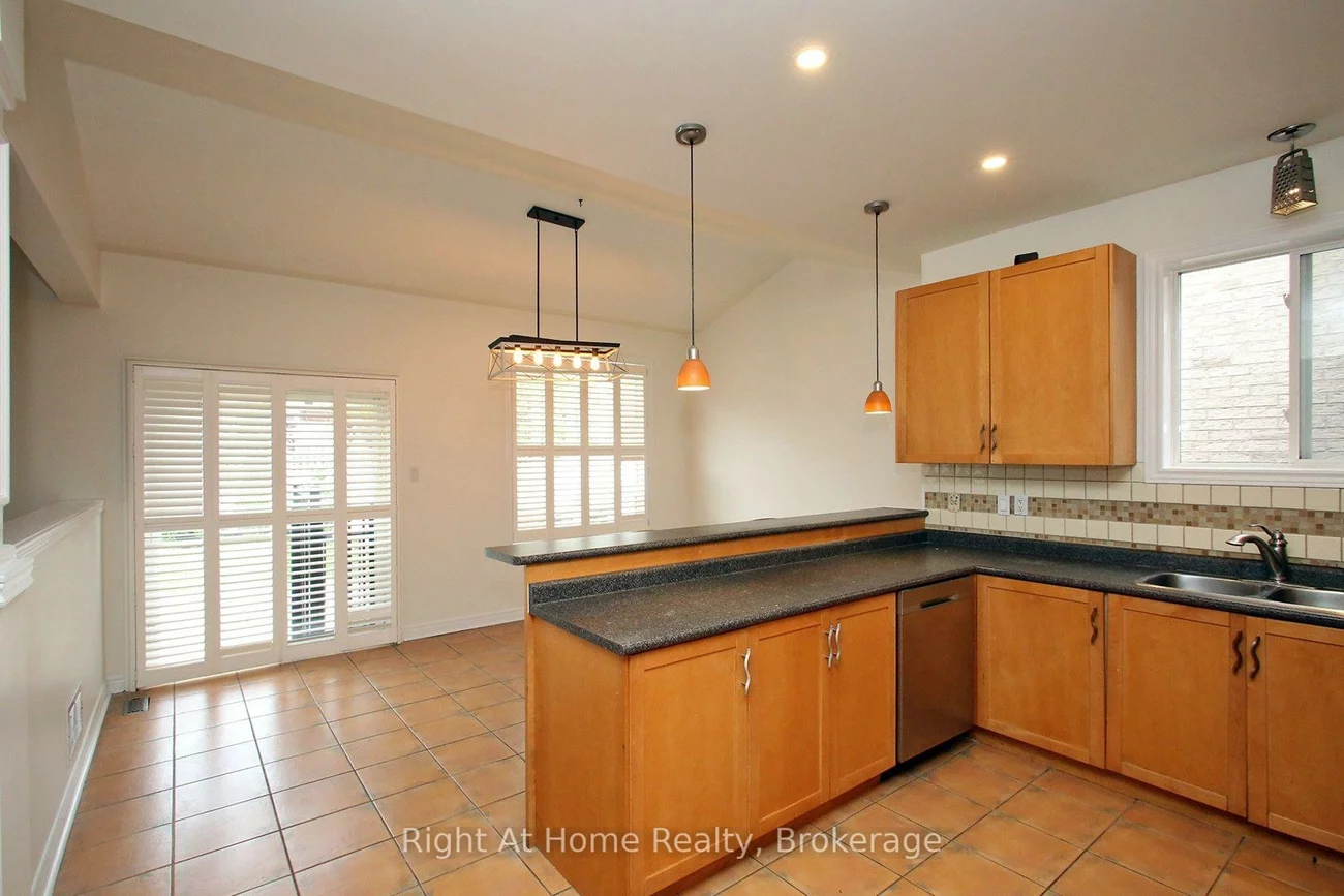 181, Fairlane, Vellore Village, Vaughan
