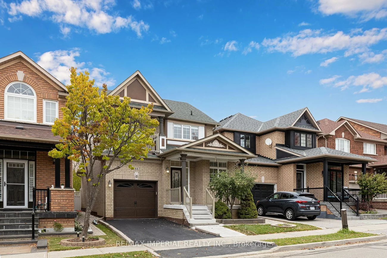 44, Hawkview, Vellore Village, Vaughan