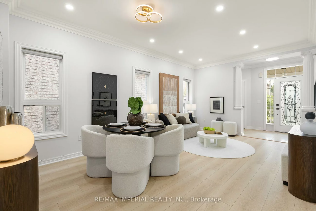 44, Hawkview, Vellore Village, Vaughan