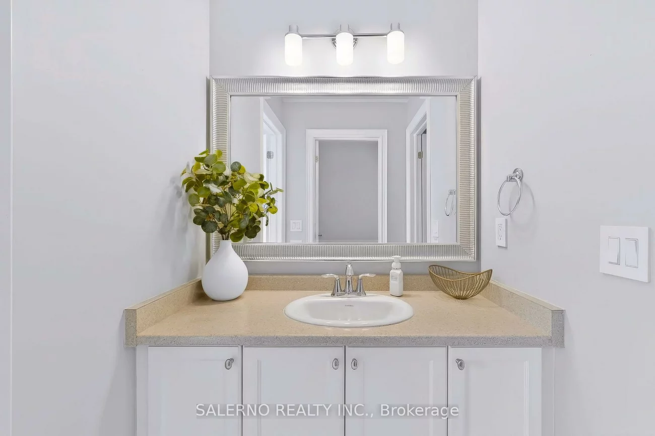 45, Woodgate Pines, Kleinburg, Vaughan