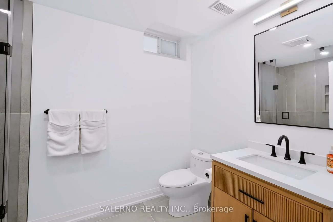 45, Woodgate Pines, Kleinburg, Vaughan