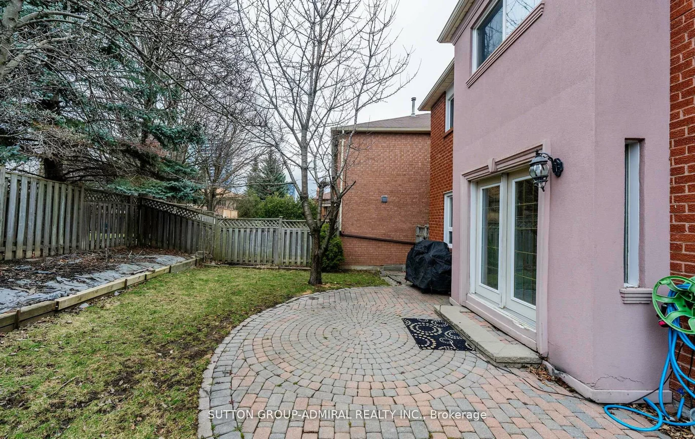 19, Maxwell, Uplands, Vaughan