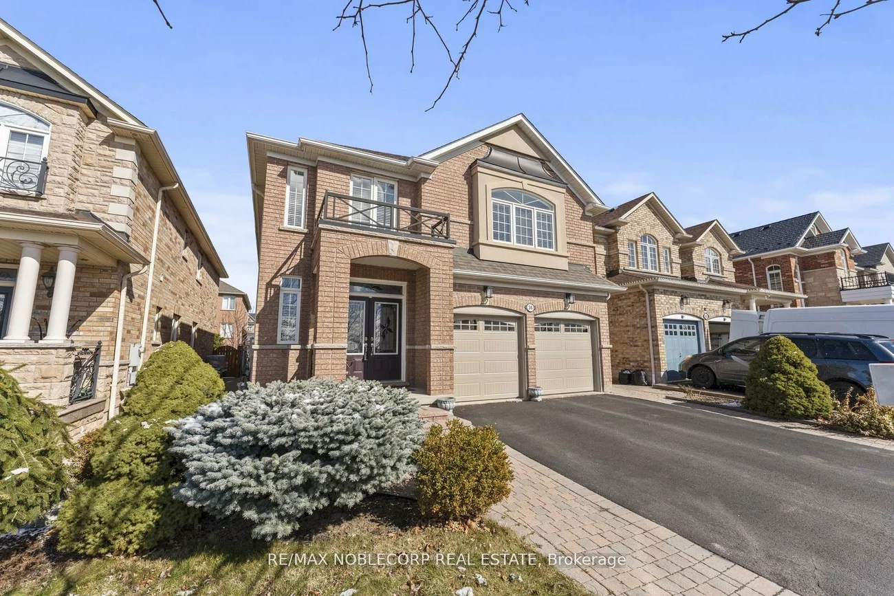 36, Venice Gate, Vellore Village, Vaughan