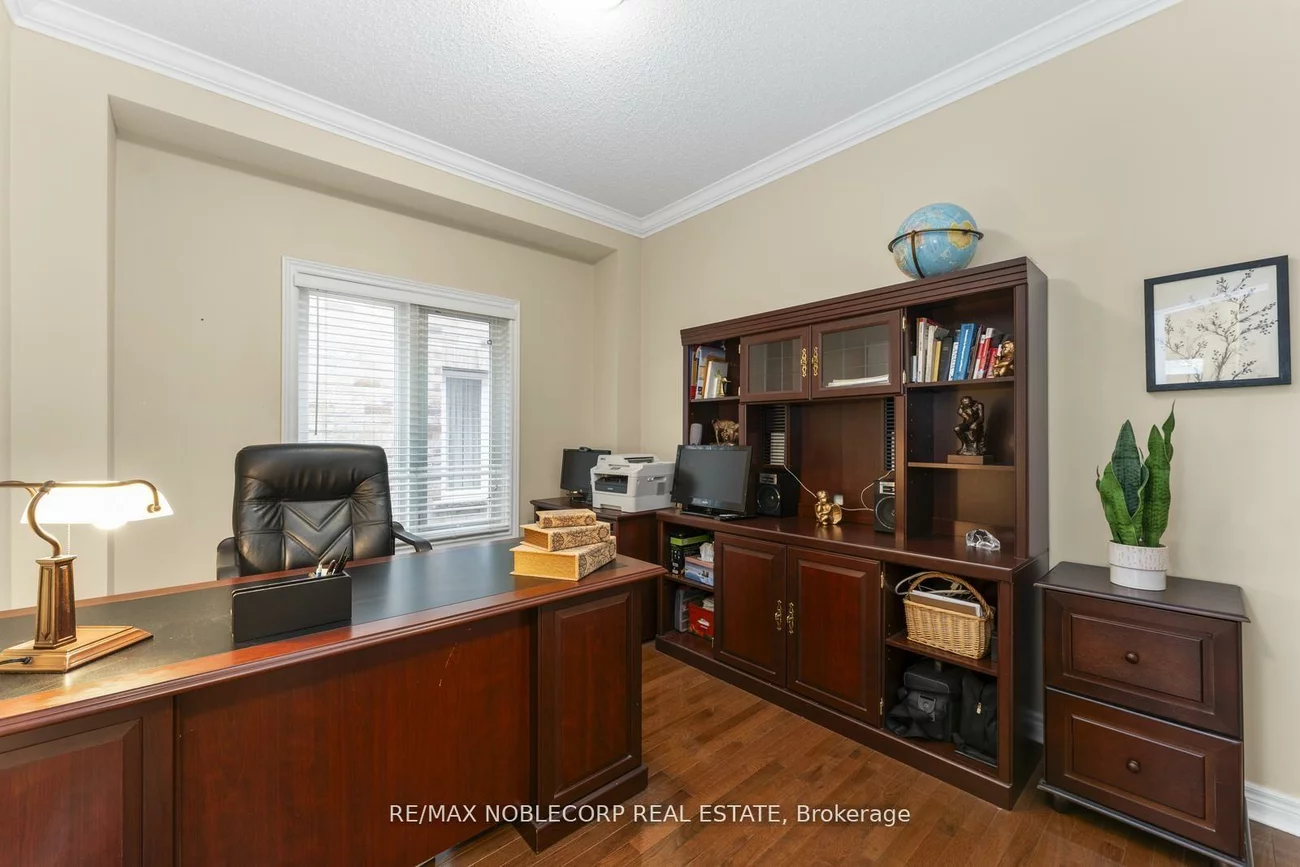 36, Venice Gate, Vellore Village, Vaughan