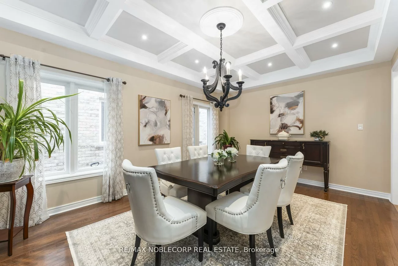 36, Venice Gate, Vellore Village, Vaughan