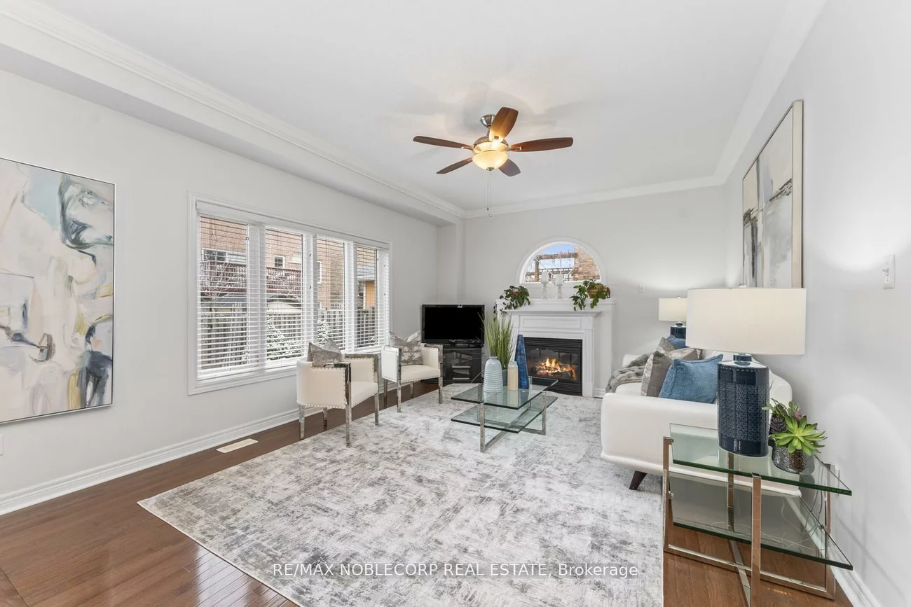 36, Venice Gate, Vellore Village, Vaughan
