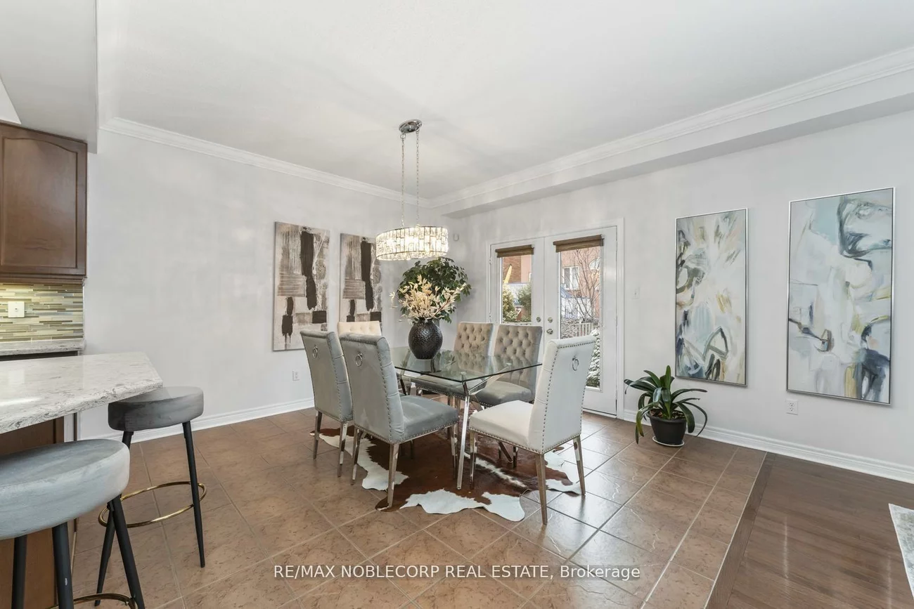 36, Venice Gate, Vellore Village, Vaughan