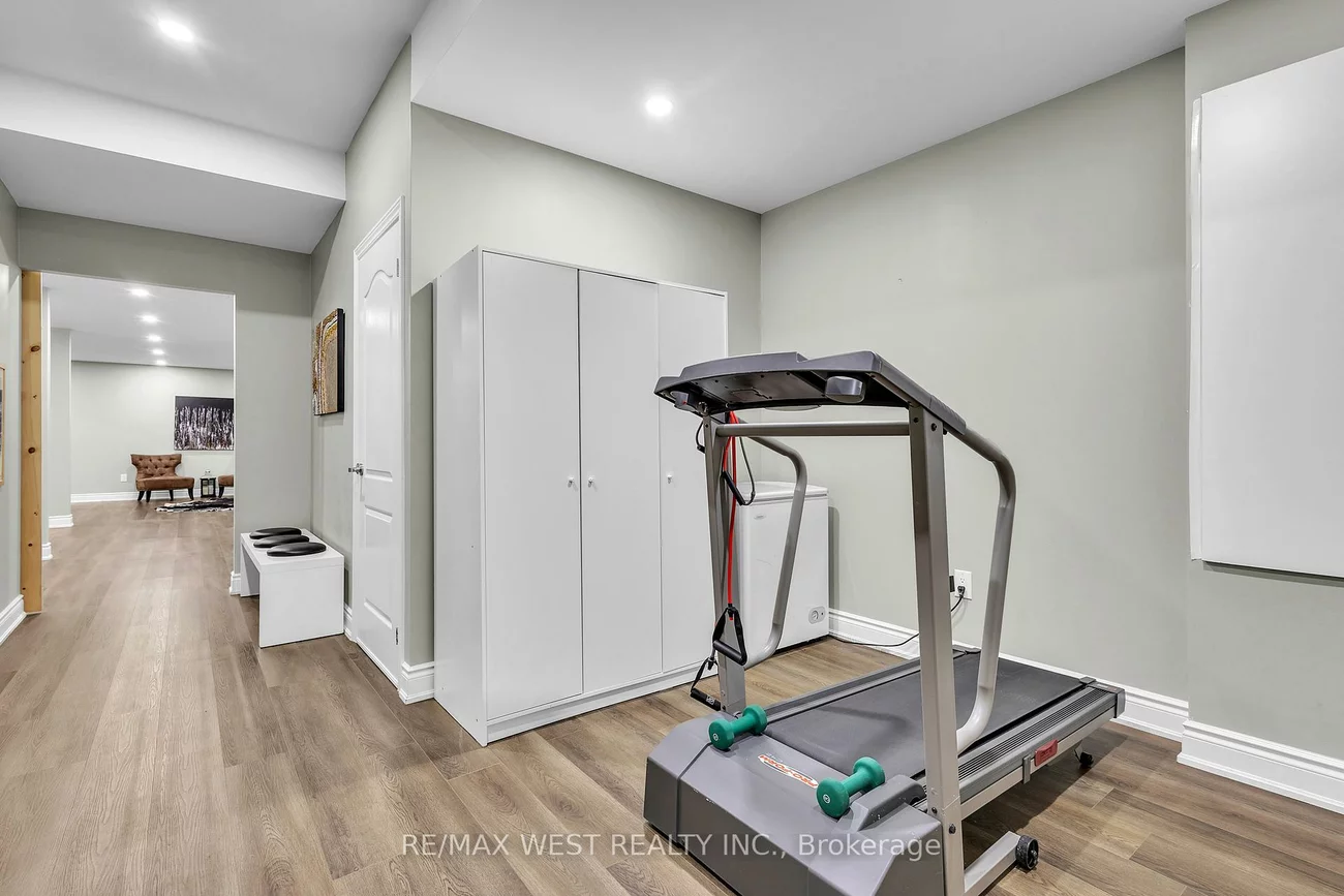 37, Venkata, Kleinburg, Vaughan