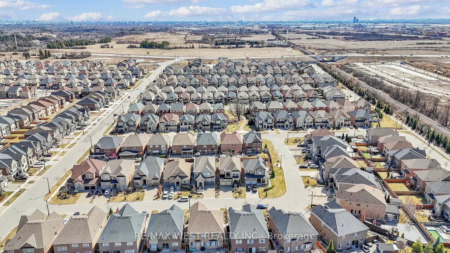 37, Venkata, Kleinburg, Vaughan