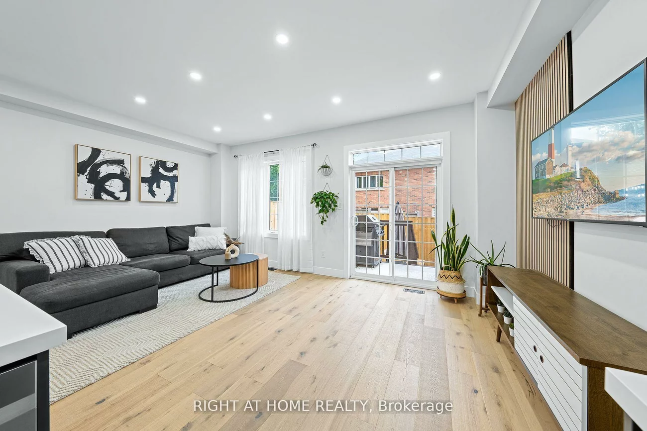 8777, Dufferin, Patterson, Vaughan