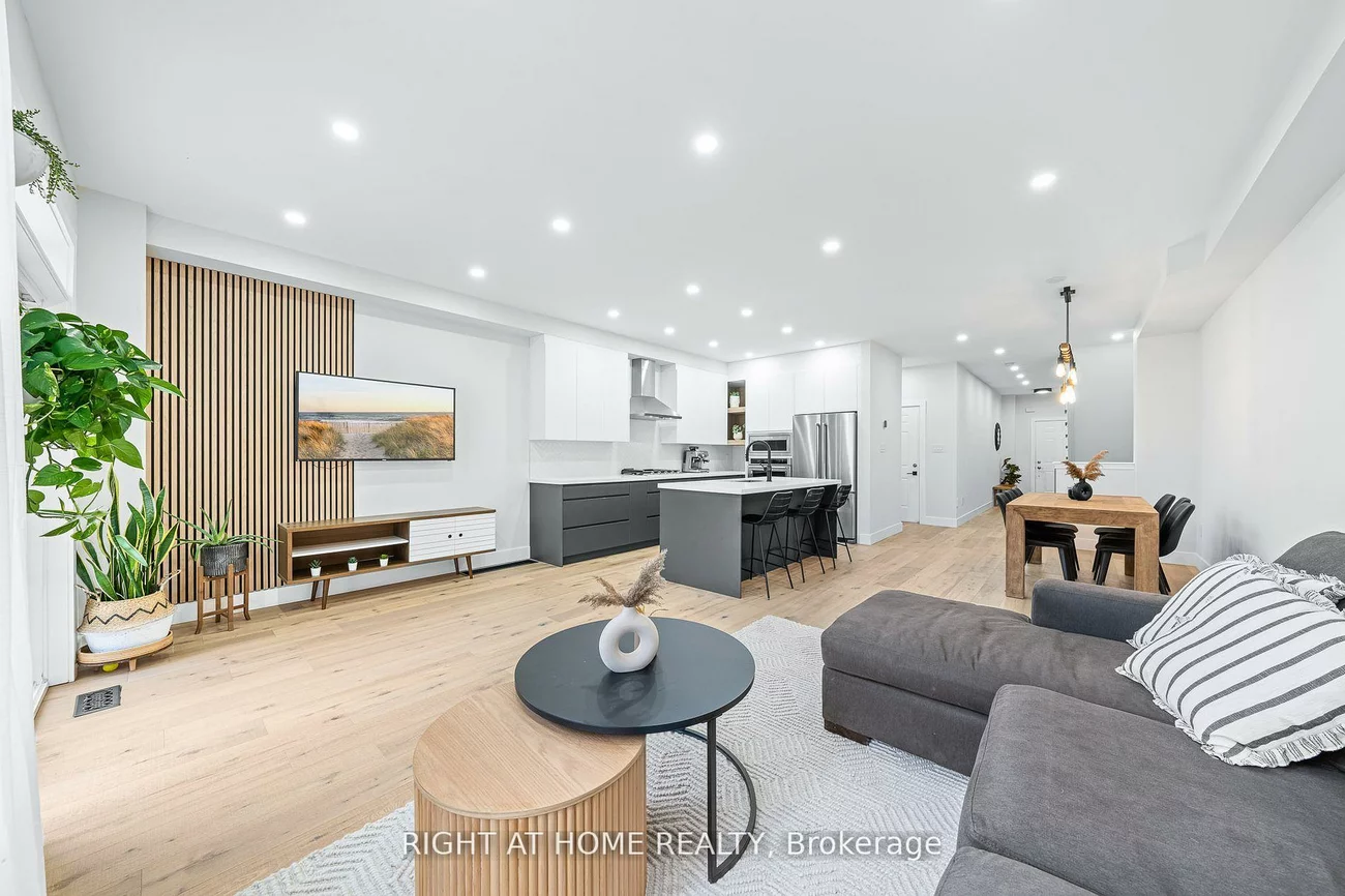 8777, Dufferin, Patterson, Vaughan