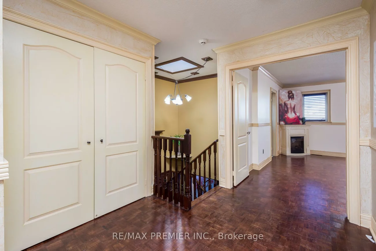 348, Royalpark, Elder Mills, Vaughan