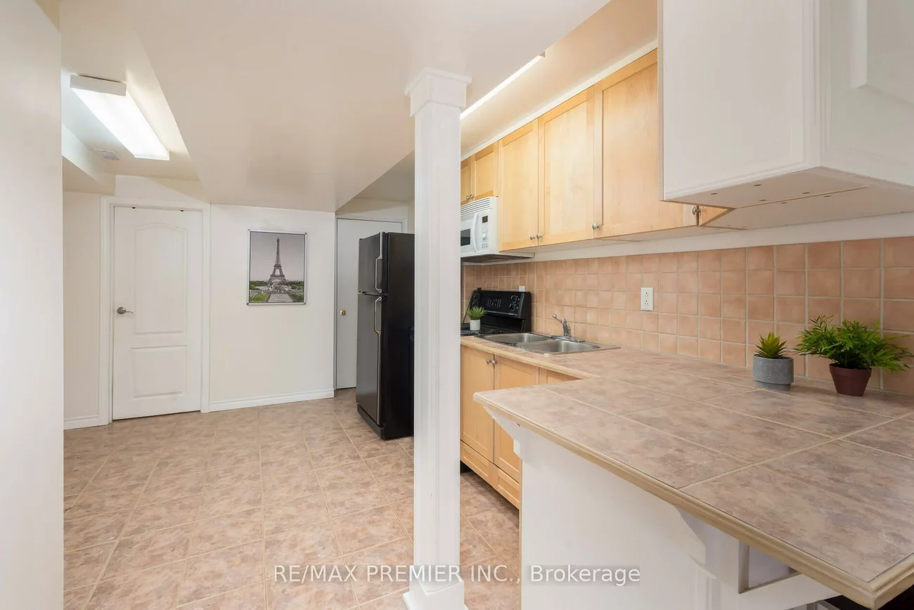 348, Royalpark, Elder Mills, Vaughan