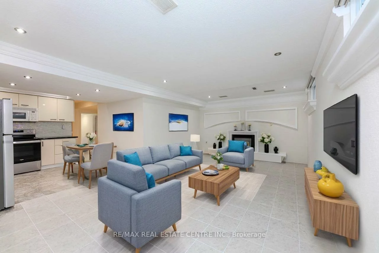 44, Burwick, West Woodbridge, Vaughan
