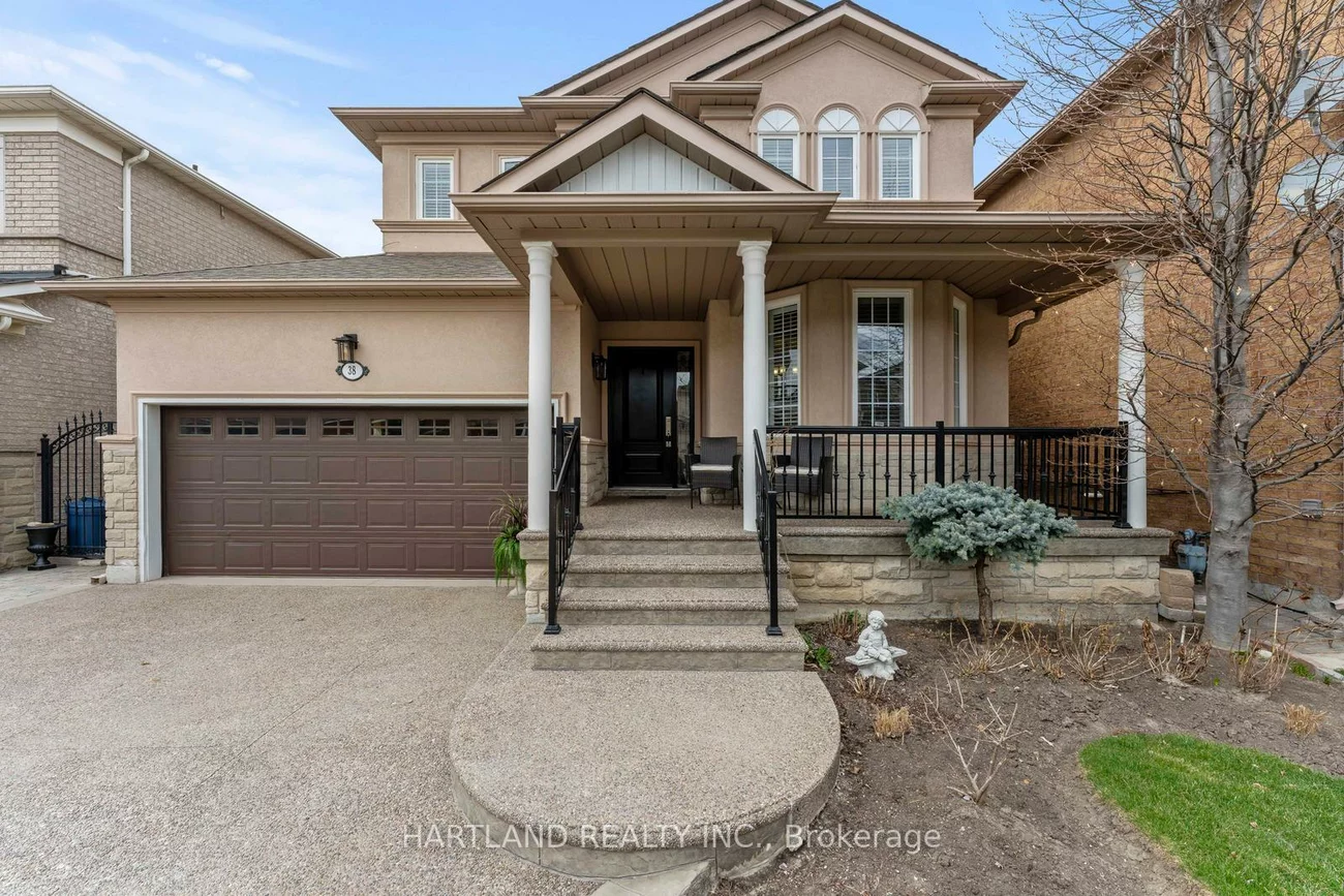 38, Chipmunk, Vellore Village, Vaughan
