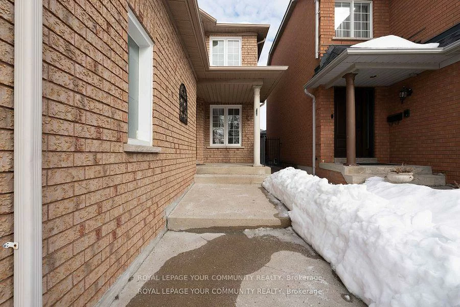 98, Sylwood, Maple, Vaughan