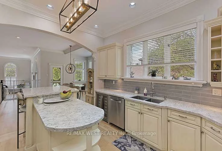 5, Humberview, Islington Woods, Vaughan