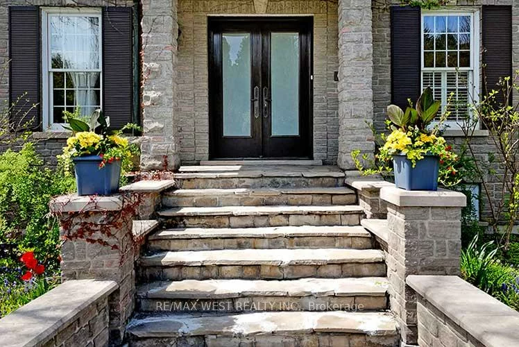 5, Humberview, Islington Woods, Vaughan