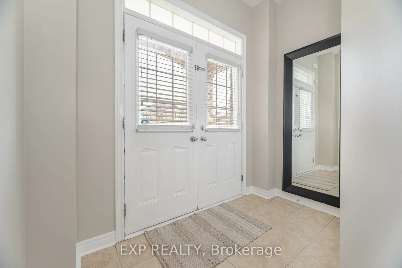 245, Worthview, West Woodbridge, Vaughan