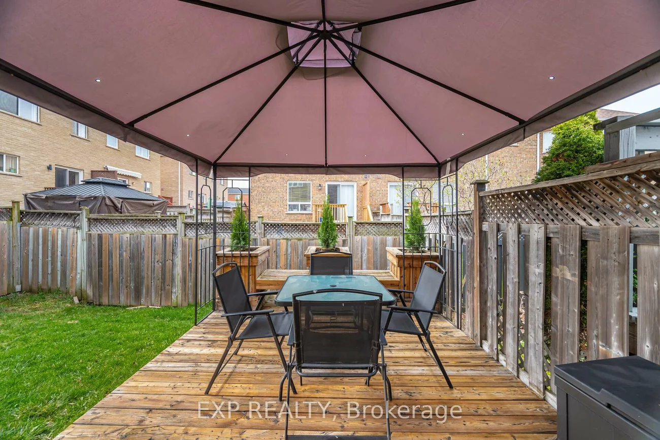 245, Worthview, West Woodbridge, Vaughan