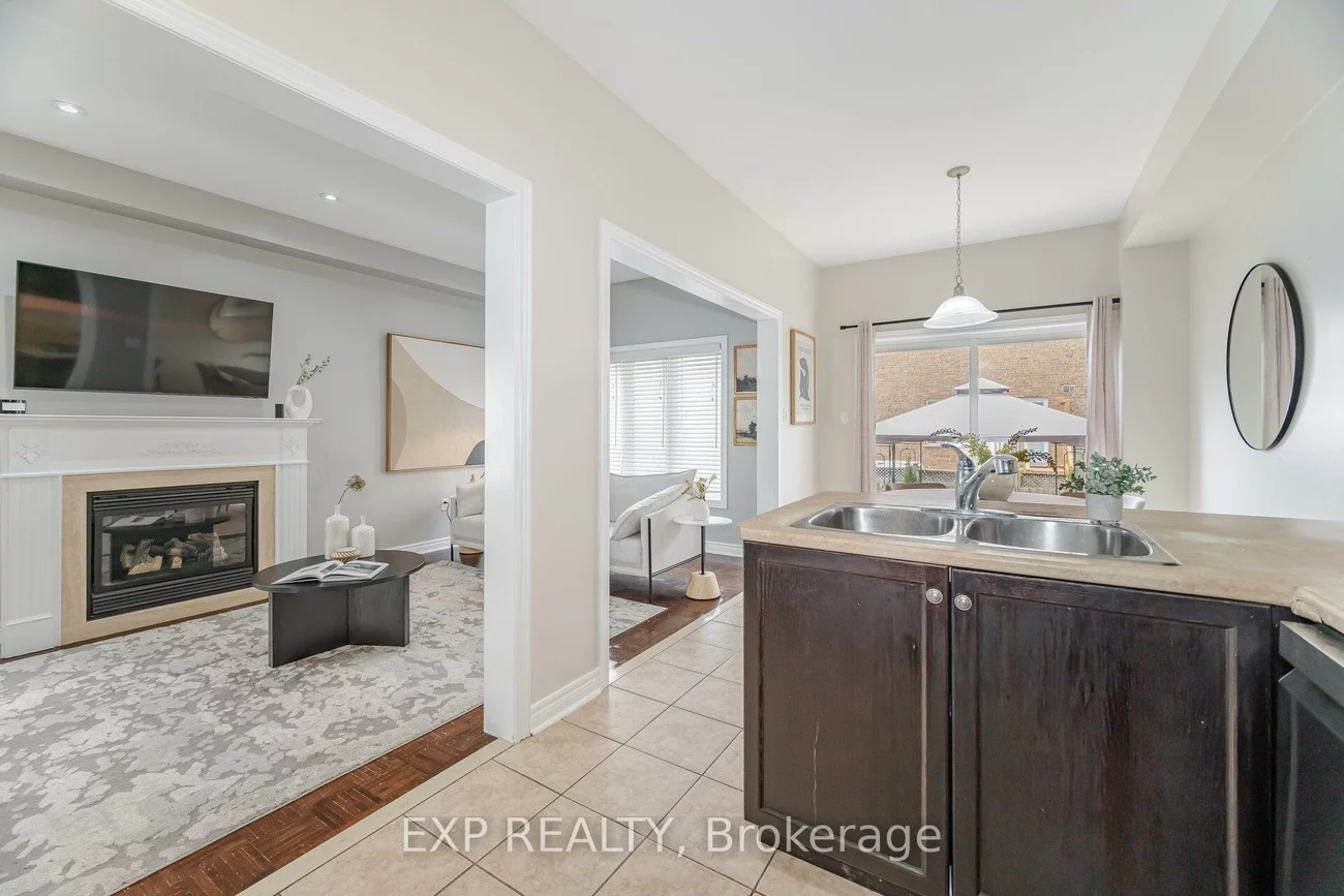 245, Worthview, West Woodbridge, Vaughan