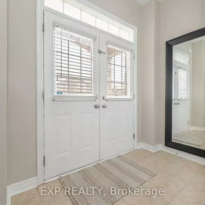 245, Worthview, West Woodbridge, Vaughan