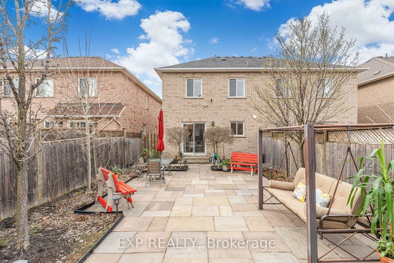 16, La Pinta, Vellore Village, Vaughan