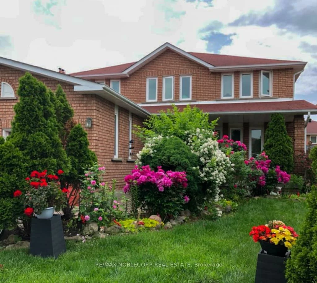 37, Father Ermanno, East Woodbridge, Vaughan