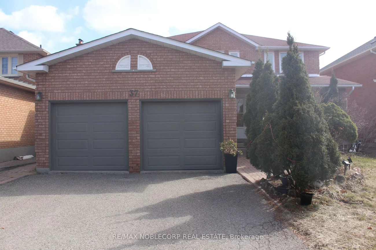37, Father Ermanno, East Woodbridge, Vaughan