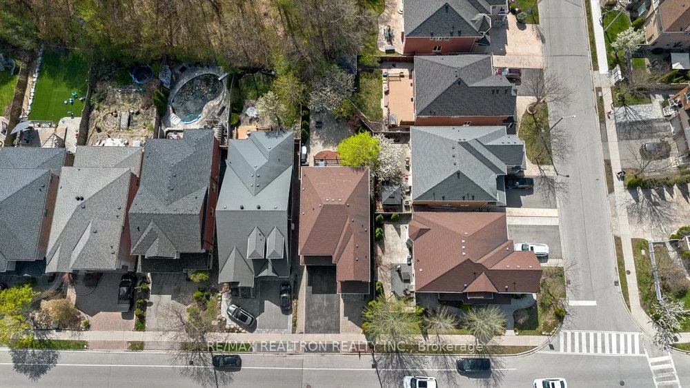 310, Thornhill Woods, Patterson, Vaughan