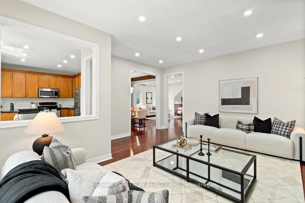 310, Thornhill Woods, Patterson, Vaughan