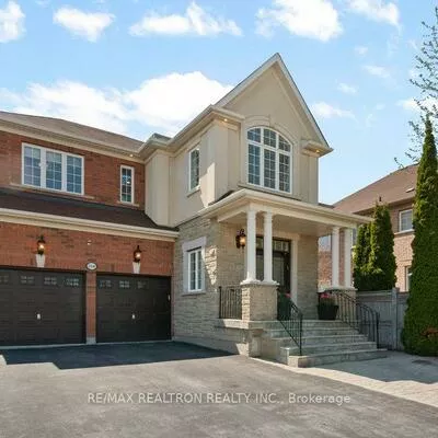 310, Thornhill Woods, Patterson, Vaughan